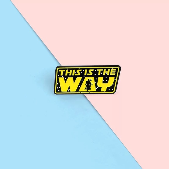 🎉 New This is the Way Mandalorian Pin - Picture 2 of 6
